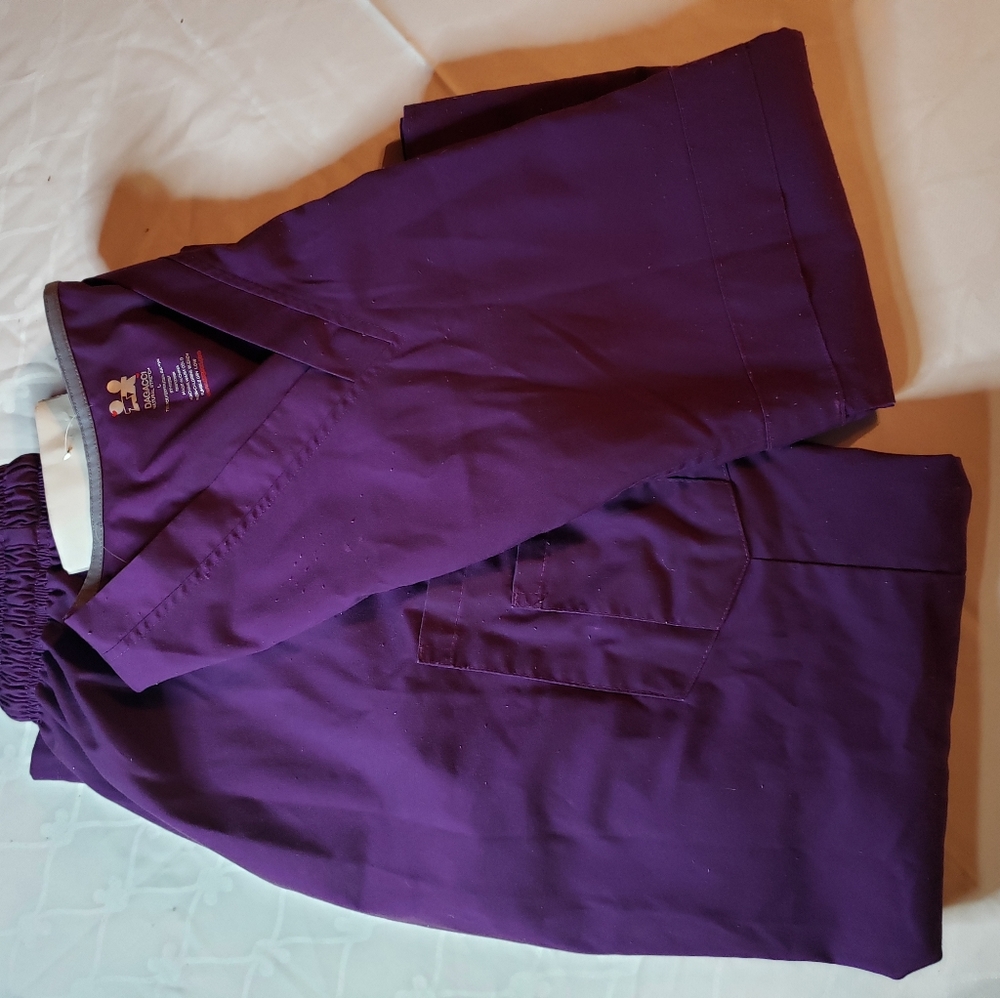 Dagacci Dark Purple Scrub Set